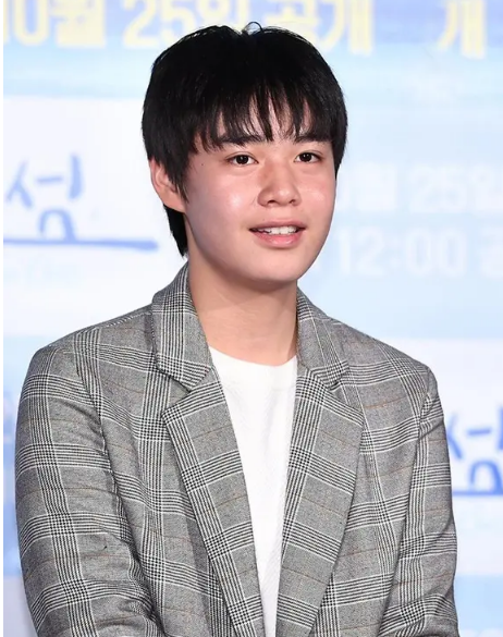 از ۳ سالگی تا ۲۱ سالگی جونگ یون سوک؛ بازیگر نقش کودکی «یوری»