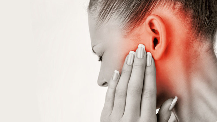 علتها، علائم و درمان درد لاله گوش (غضروف گوش بیرونی)