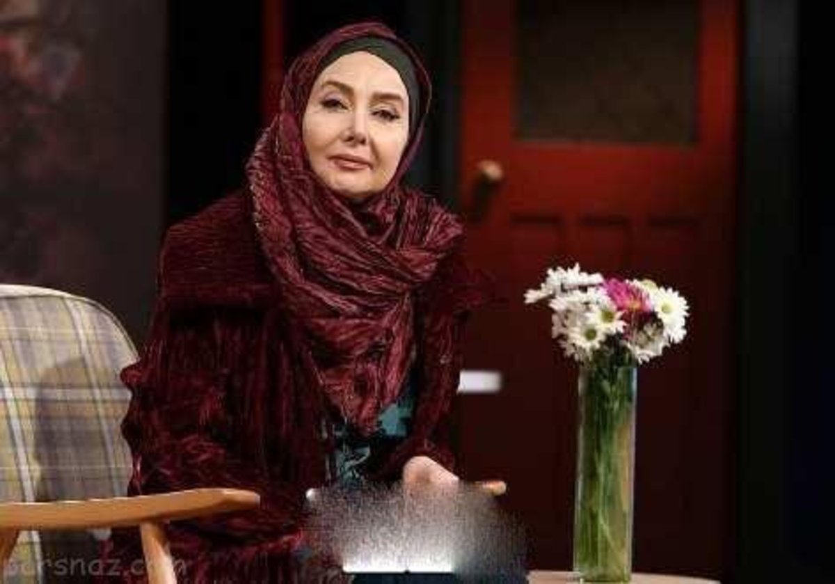 کتایون ریاحی: دوست دارم برای مردم کار کنم، اما ...