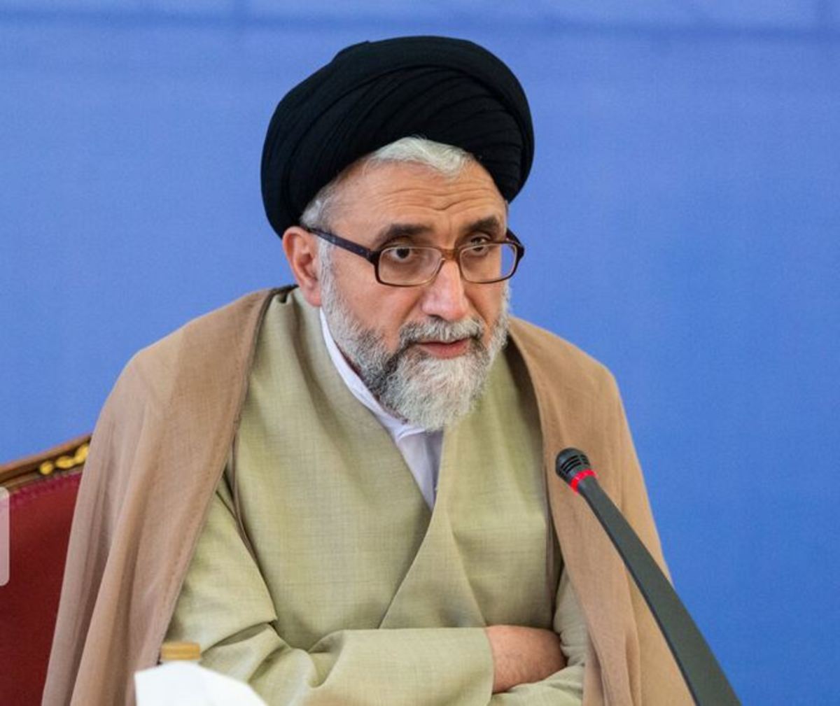 وزیر اطلاعات درگذشت فرزند سخنگوی دولت را تسلیت گفت