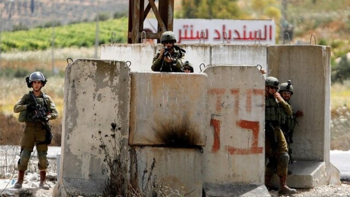 دو افسر اسرائیلی به ضرب گلوله نیرو‌های خودی کشته شدند