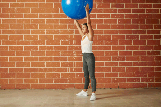 حرکات ورزشی با توپ در منزل برای لاغری و تناسب اندام