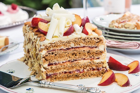 طرز تهیه کیک داکواز؛ دسر فرانسوی خوشمزه و ترد