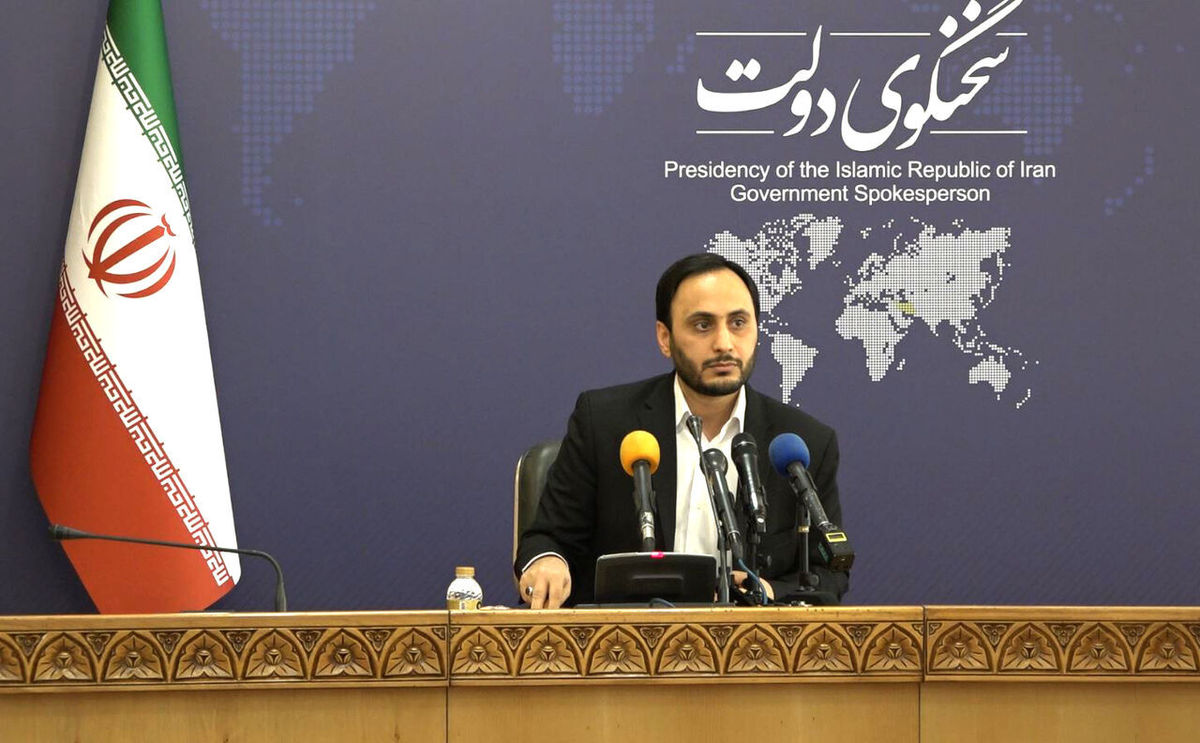بازدید سخنگوی دولت از درمانگاه ارامنه آودیسیان و تبریک سال نوی میلادی