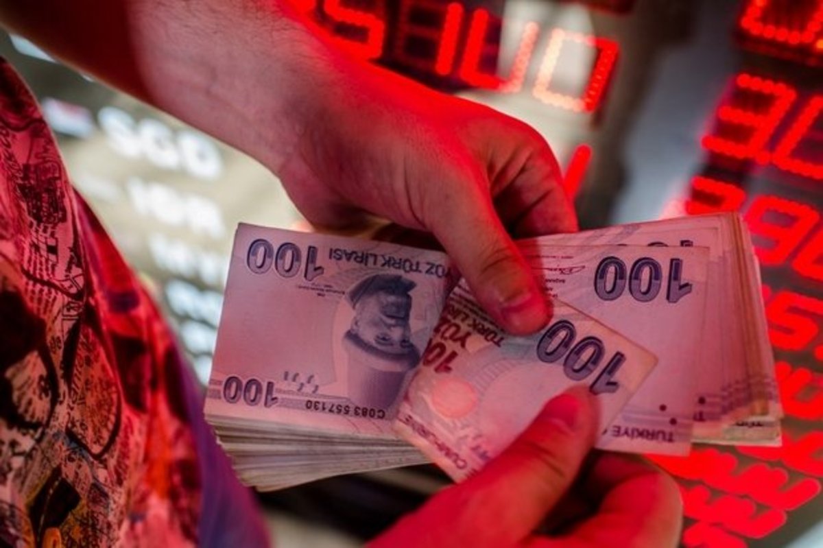 کاهش نرخ لیر ازسرگرفته شد