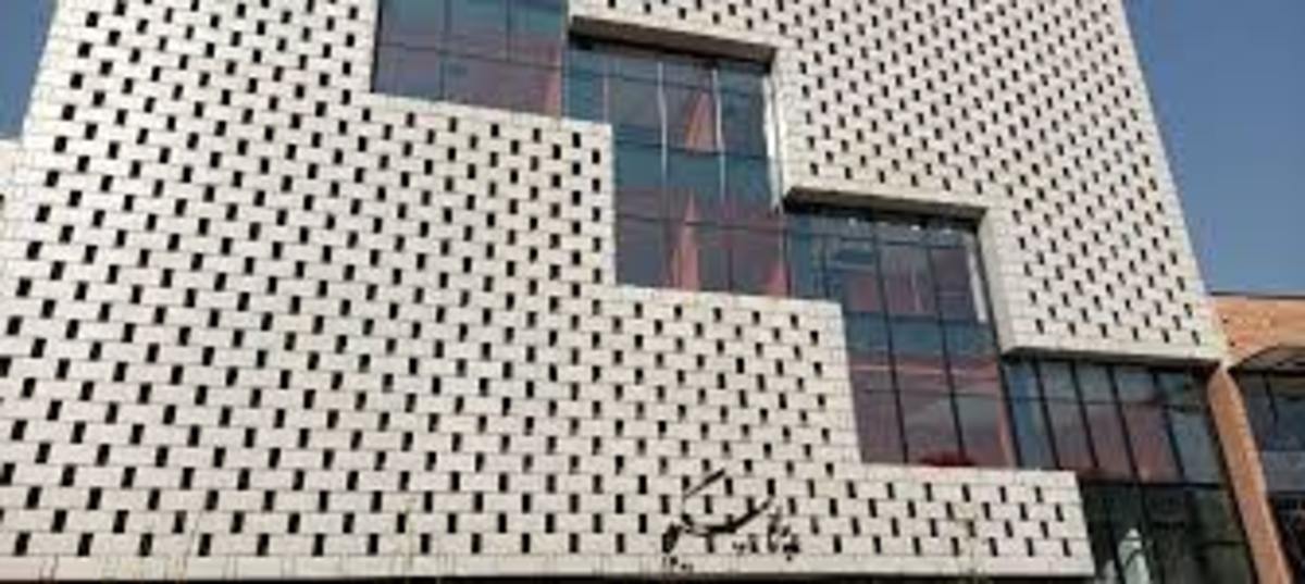 تأکید چمران بر اخذ تاییدیه ایمنی برای ساختمان جدید پلاسکو