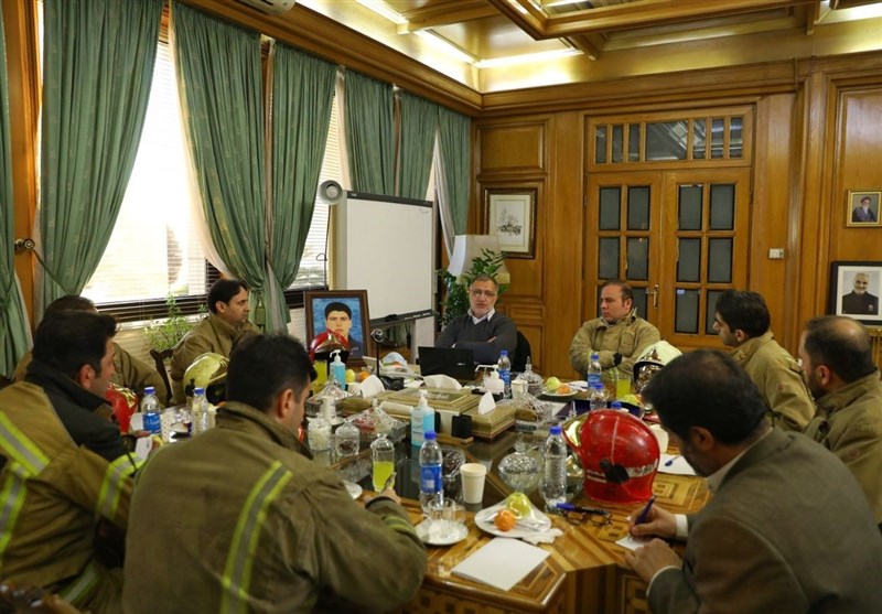 نماینده آتش‌نشان‌های تهران با زاکانی دیدار کردند