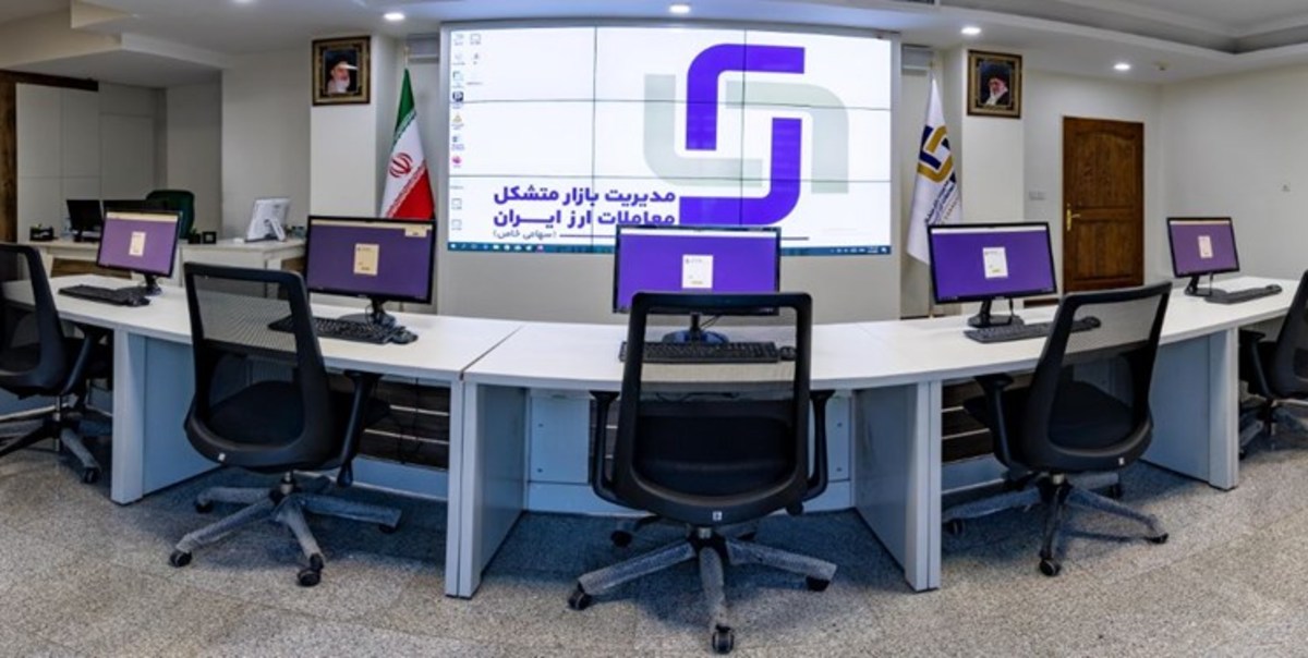 کاهش حجم معاملات روزانه بازار متشکل ارزی به یک‌پنجم‌/ سیاست‌هایی که بازار رسمی را بی‌خاصیت کرد