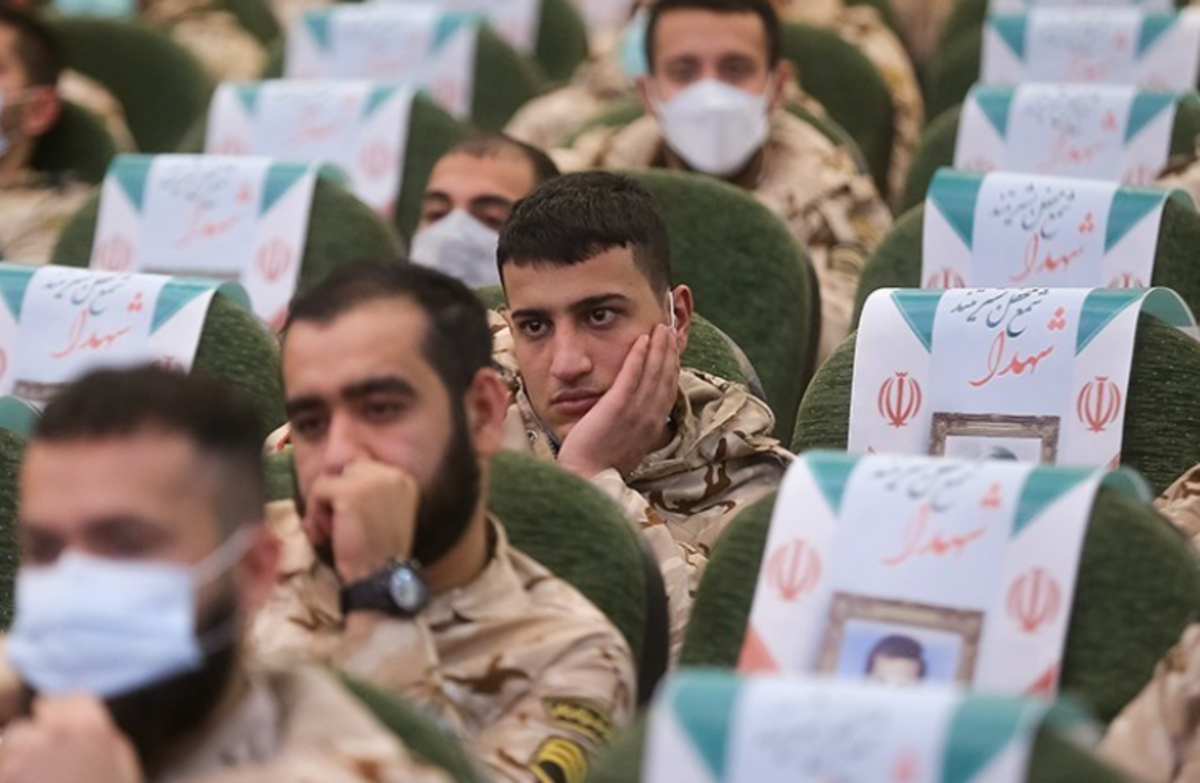 انتقاد جمعی از دانشجویان از مصوبه کمیسیون تلفیق درباره خرید سربازی