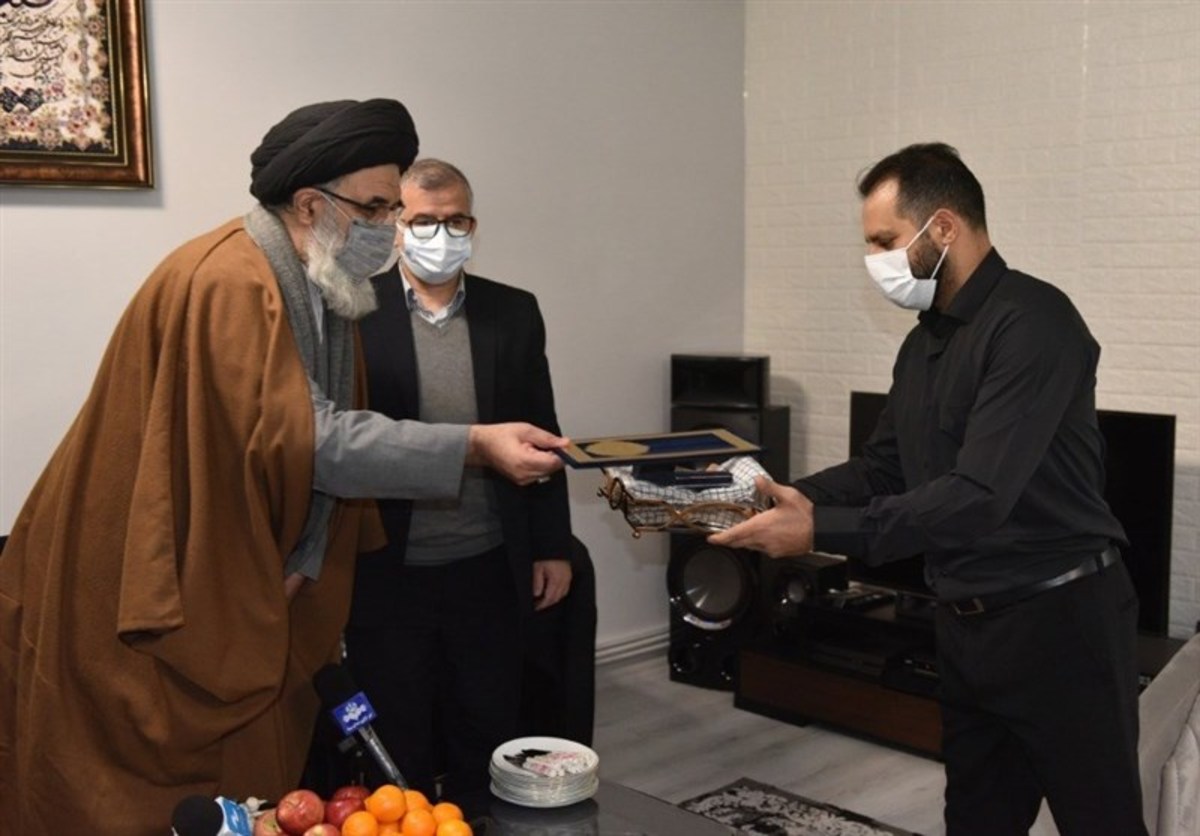 لوح تقدیر مقام معظم رهبری به ورزشکاران پارالمپیکی البرز اهدا شد