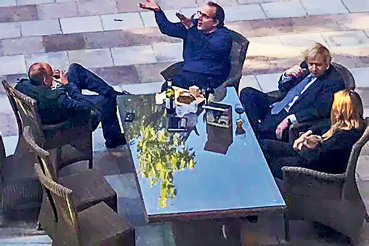 موج استعفا‌ها در دولت انگلیس/ تعداد مقامات مستعفی به چهار نفر رسید
