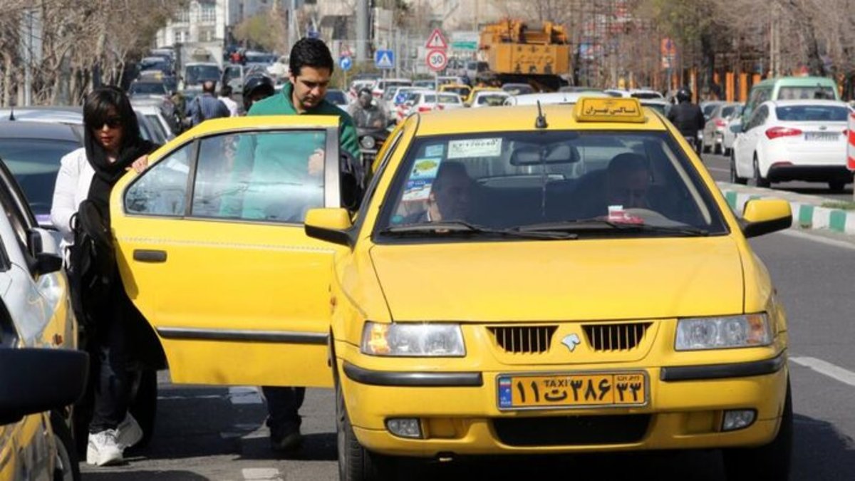 تعلیق پروانه فعالیت رانندگان تاکسی که واکسن نزده اند/برخورد با تخلف سوارکردن بیش از سه مسافر