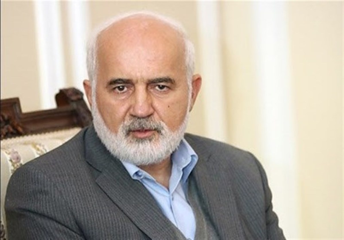 پیشنهاد احمد توکلی به مسئولان: تمام مقامات در سال جدید دریافتی خود را بین ۵ تا ۳۰ درصد کاهش دهند