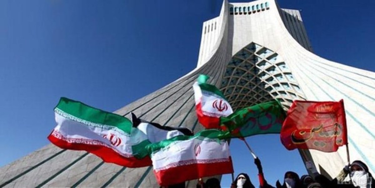 انقلاب، جهش علمی، نخبه پروری، تمدن اسلامی| نماینده مجلس: زنان بعد انقلاب در بخش‌های علمی درخشان ظاهر شده اند
