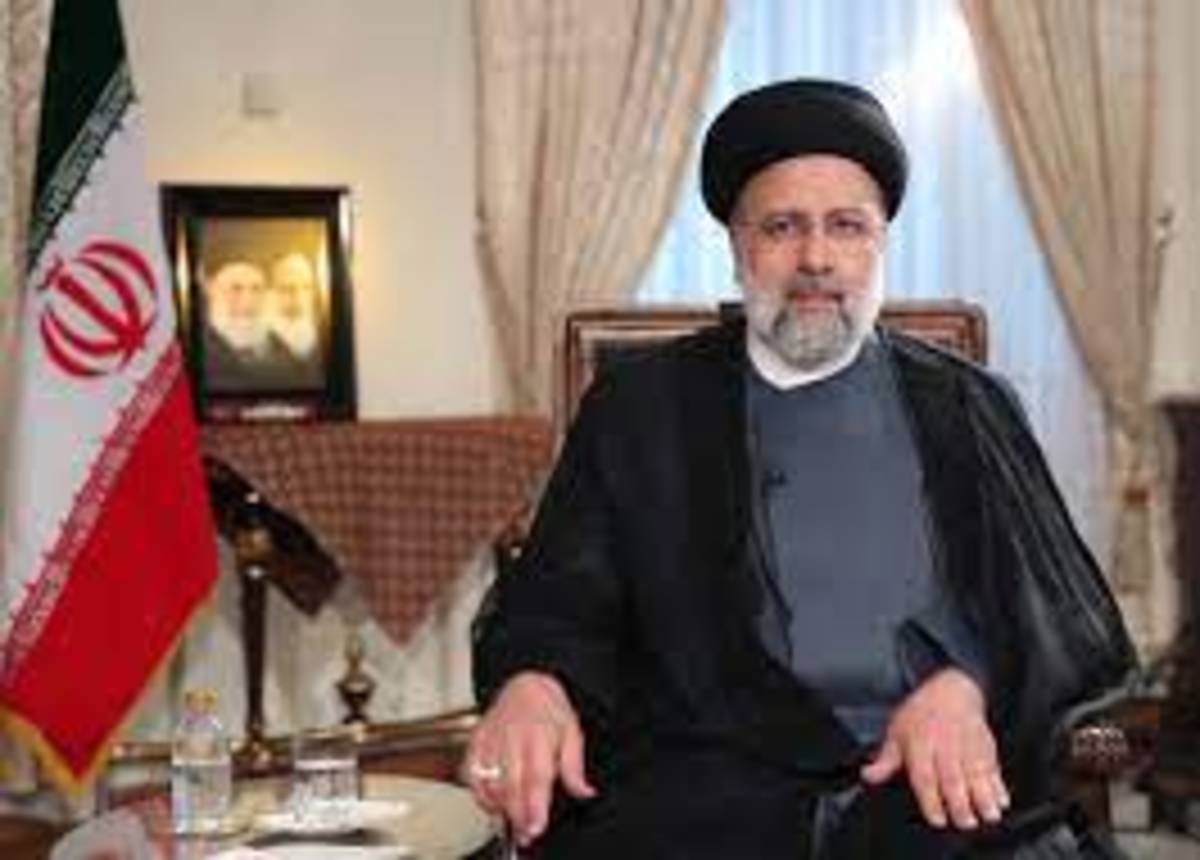 دستگاه‌های اجرایی به برگزاری اجتماعات جز در موارد ضروری و با رعایت اصول بهداشتی اصرار نکنند
