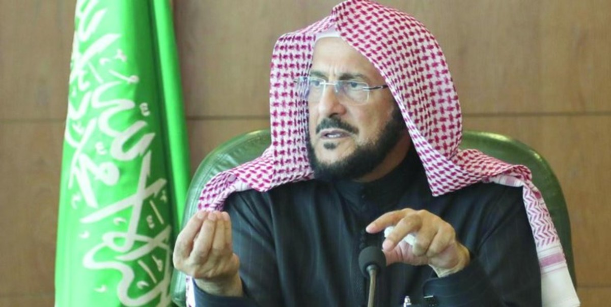 هجوم وزیر سعودی به ایران: مقابله با صدور انقلاب خمینی واجب شرعی است