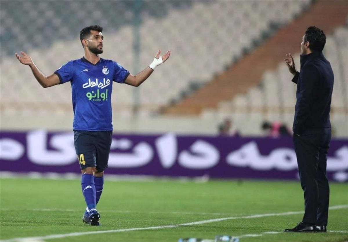 هافبک استقلال بازی تراکتور را از دست داد
