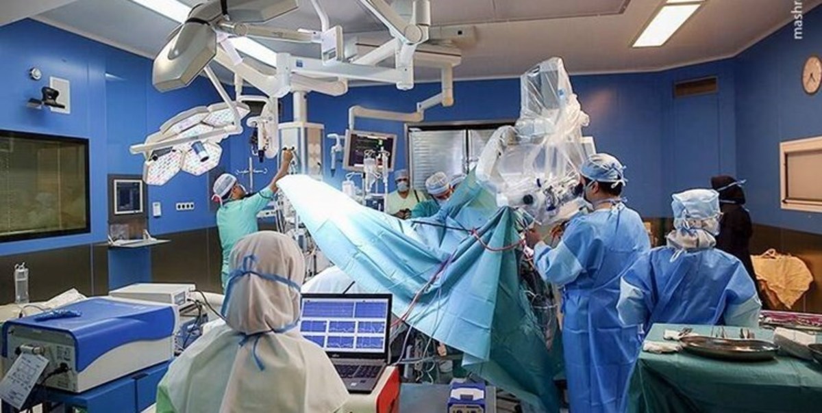 انجام اولین جراحی تومور قاعده جمجمه در غرب کشور