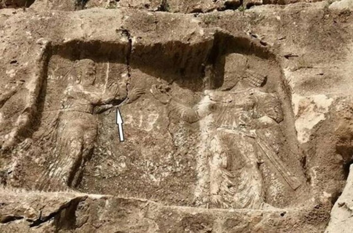 تن پادشاهان ساسانی لرزید