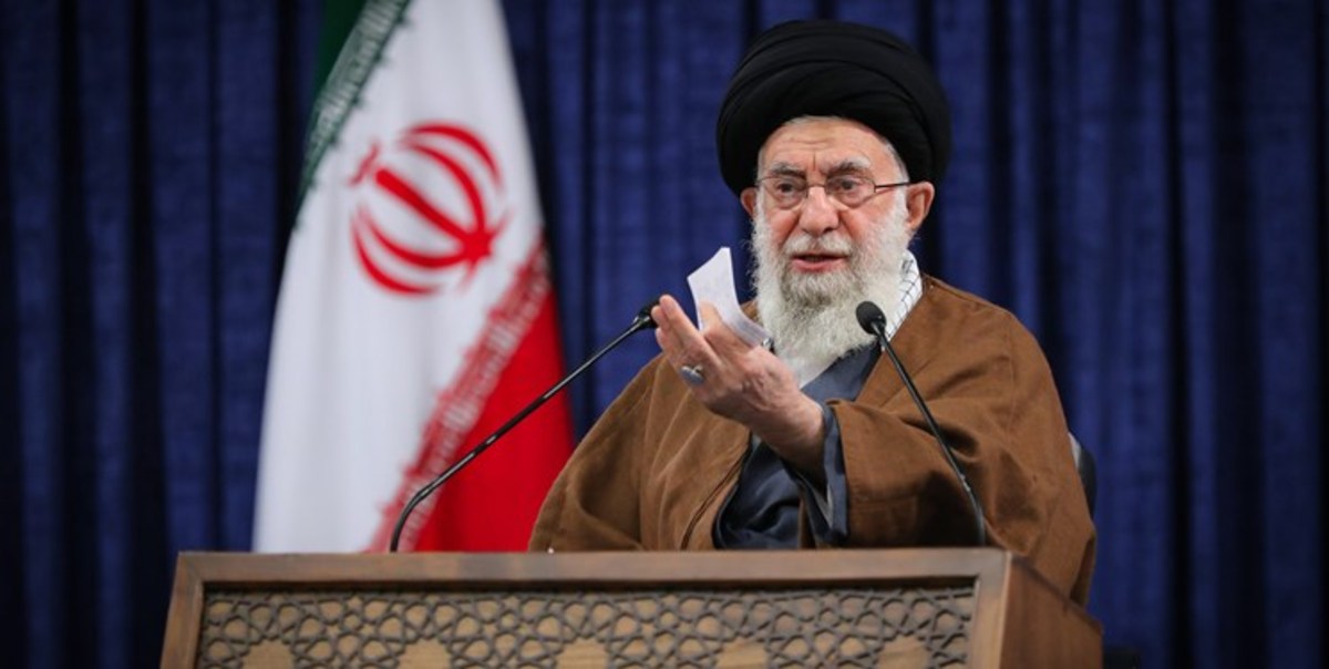 جمعی از مداحان اهل بیت (ع) با رهبرانقلاب دیدار کردند