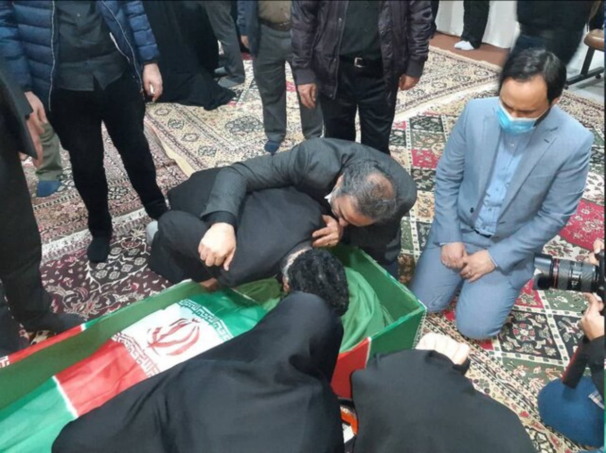 حضور سخنگوی دولت در مراسم وداع با شهدای جنایت اخیر رژیم صهیونیستی