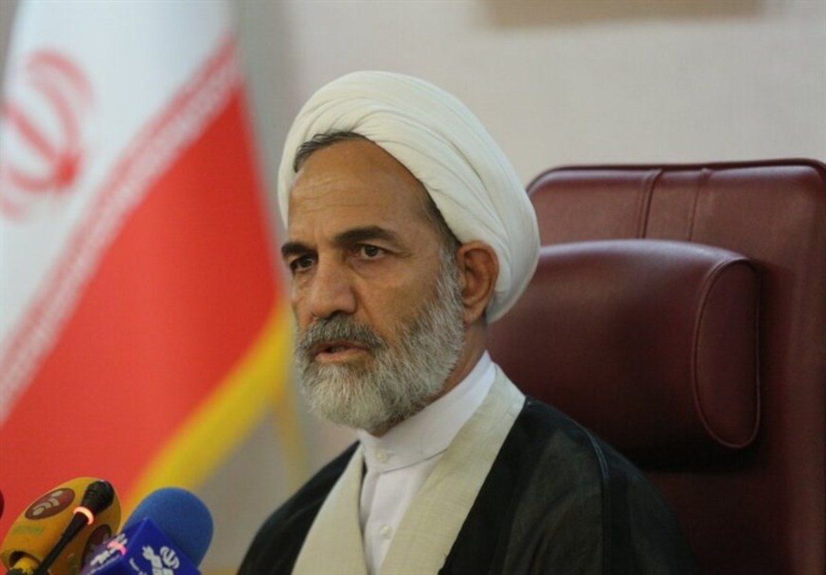 نامه درویشیان به رئیس کل بانک مرکزی: تخلف بانک‌ها در دریافت سود تسهیلات بالای ۱۸ درصد