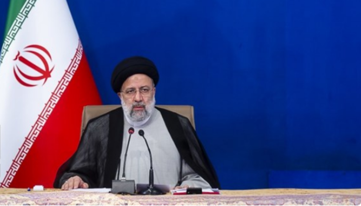 بازدید رئیس جمهور از مرکز کنترل ترافیک پلیس راهور