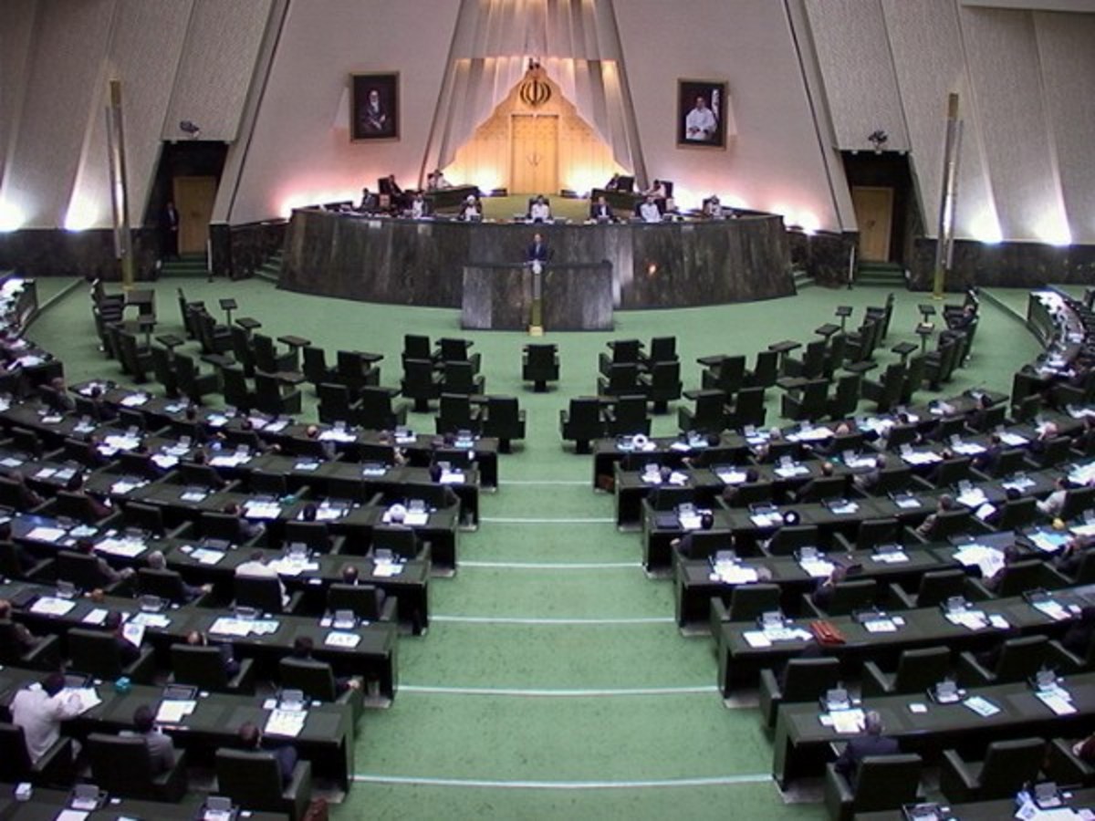 تعداد امضا‌های نمایندگان برای لغو مصوبه طرح صیانت از مرز ۱۵۰ امضا گذشت