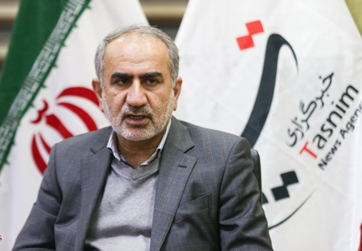 انتقاد عضو کمیسیون تلفیق از مصوبه افزایش ۱۰ درصدی حقوق کارمندان در سال ۱۴۰۱،