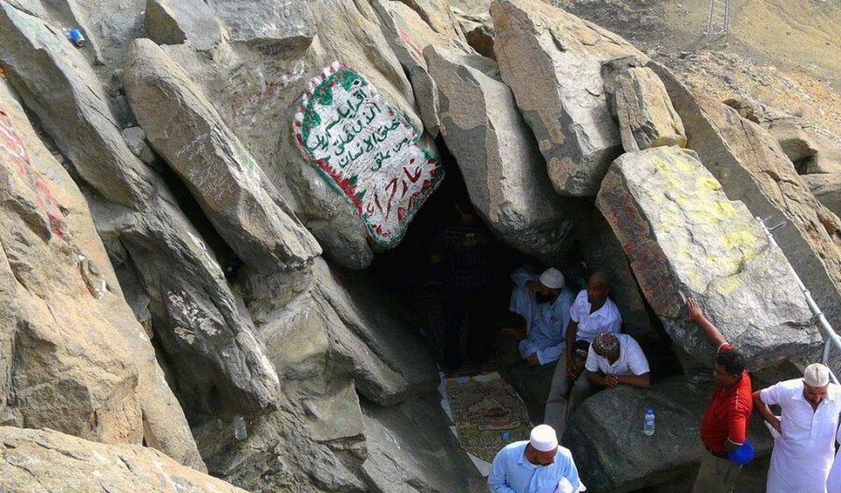 هدف بعثت نبی اکرم، حرکت به سمت خداباوری