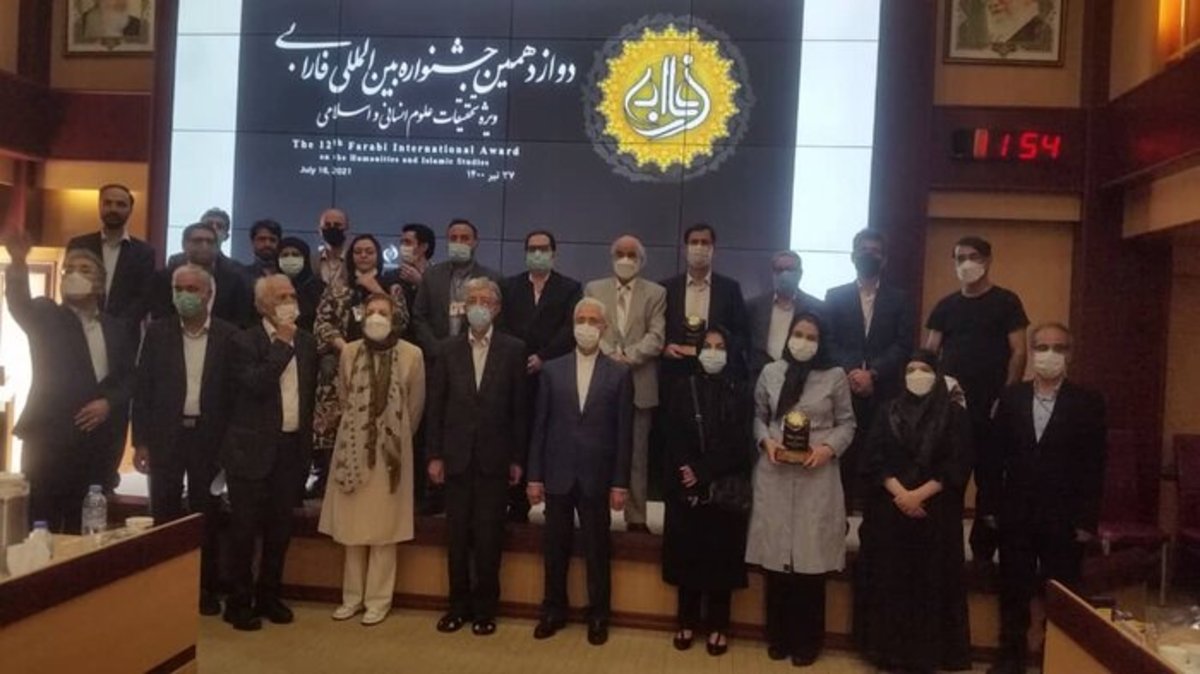 تحصیل‌کردگان علوم انسانی ایده‌های خود را در خانه خلاق تجاری می‌کنند