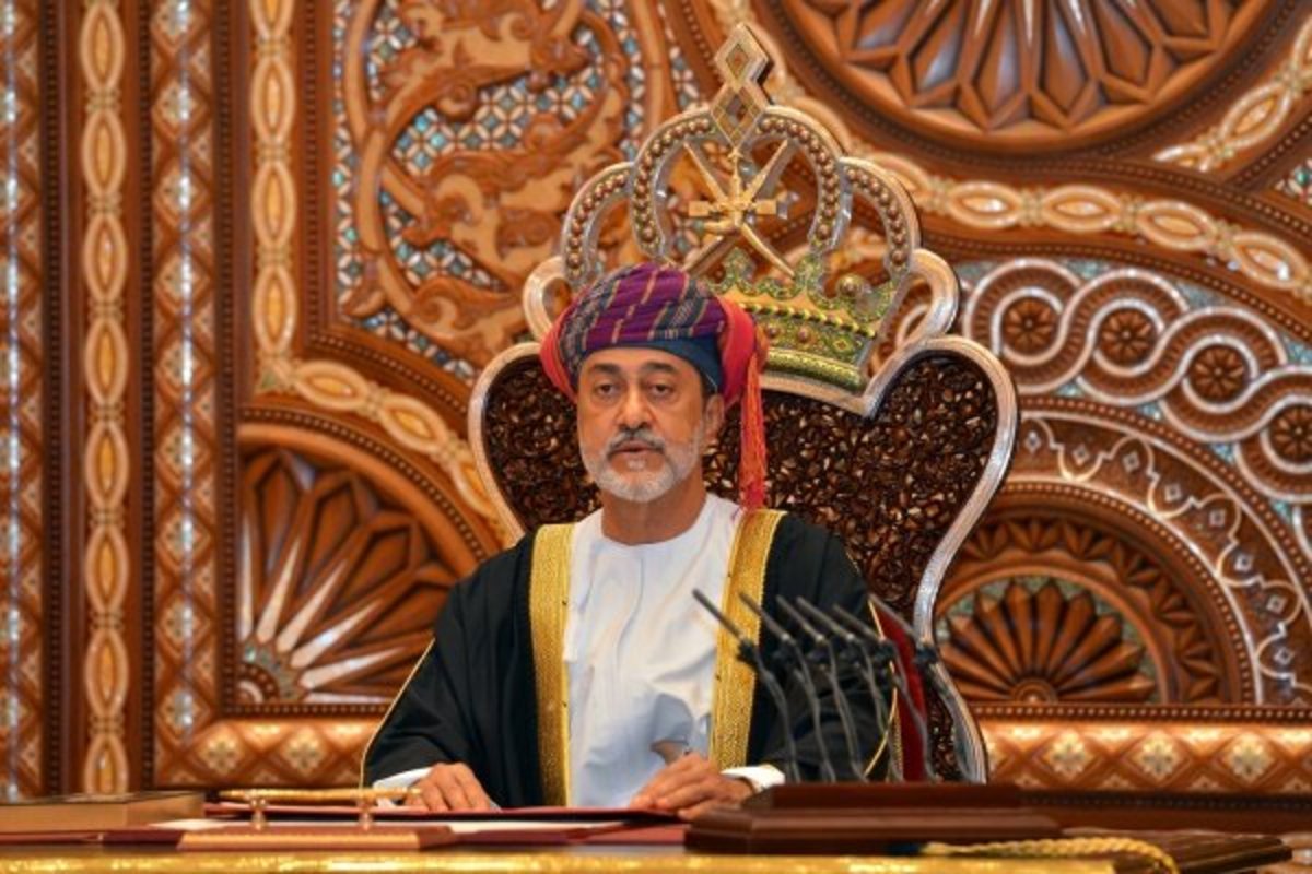 سلطان عمان و رئیس جمهور مصر تلفنی گفتگو کردند