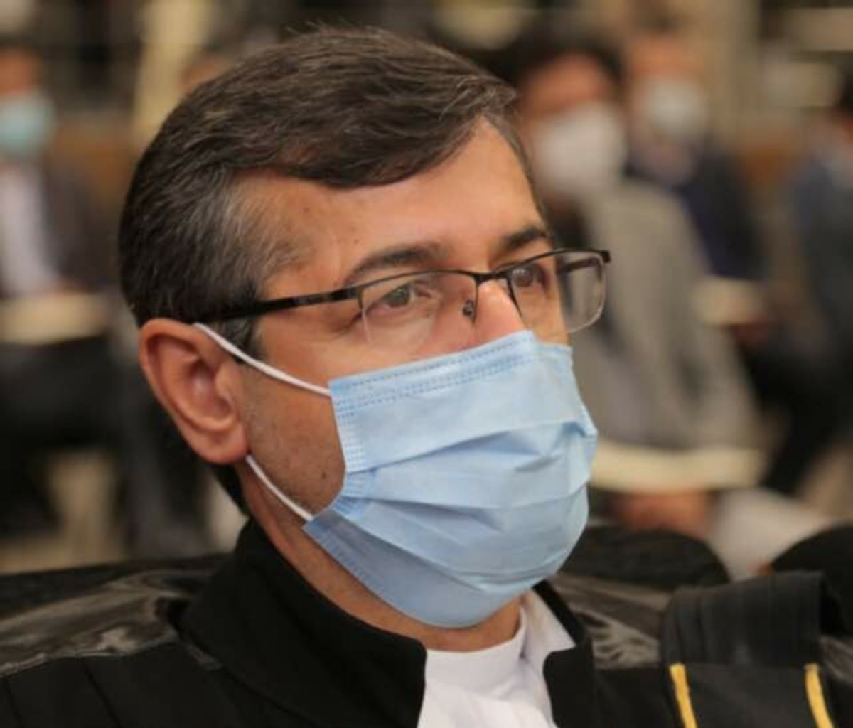 ایجاد جذابیت در شغل قضاوت و اعتماد به وکلا راه حل رفع اطاله دادرسی است