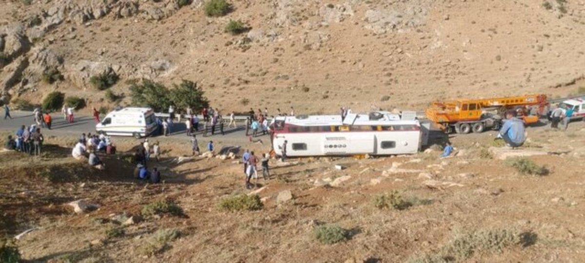 بیانیه خبرنگاران بازمانده از واژگونی اتوبوس