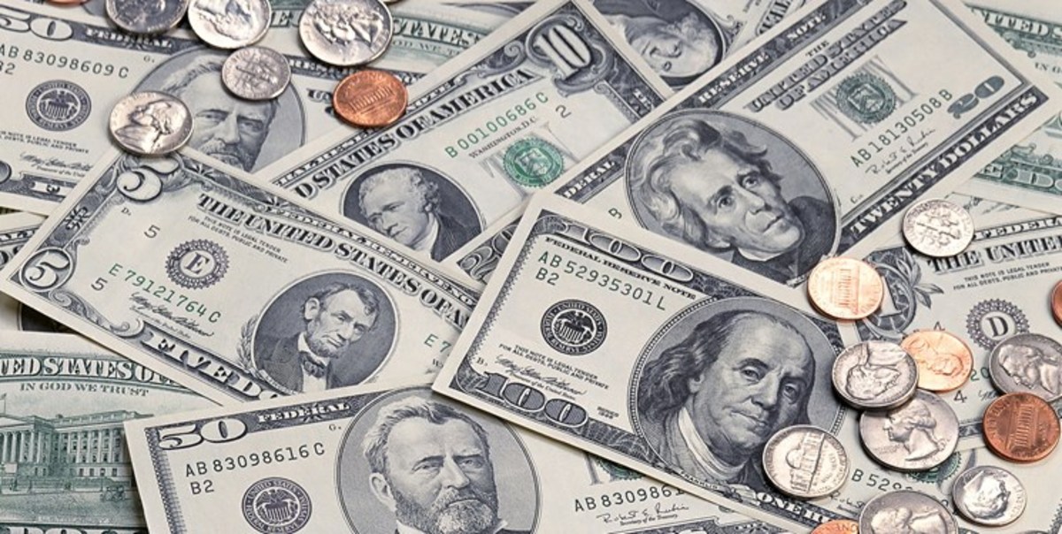 دولت تکلیف ارز ۴۲۰۰ تومانی را روشن کند
