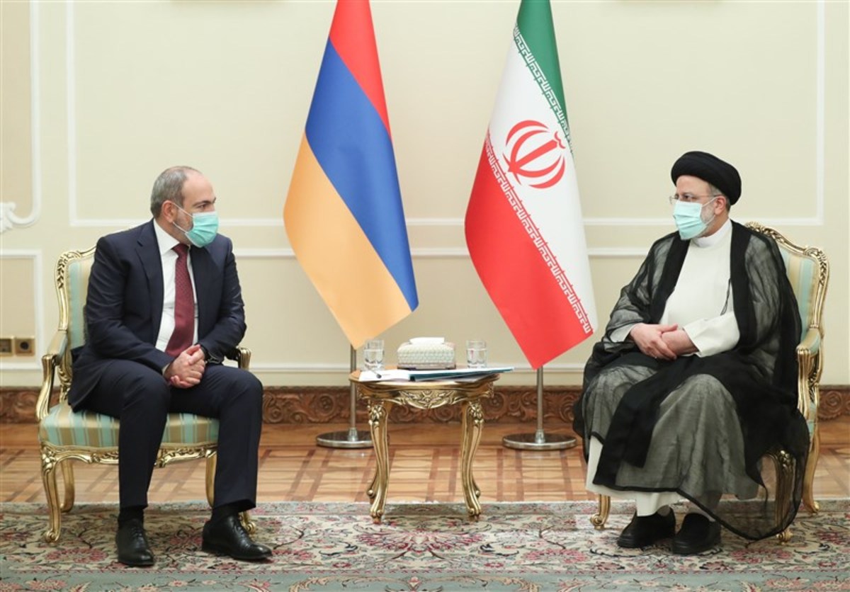 رئیسی در دیدار پاشینیان: ایران برای صلح و ثبات در منطقه از هیچ تلاشی دریغ نمی‌کند