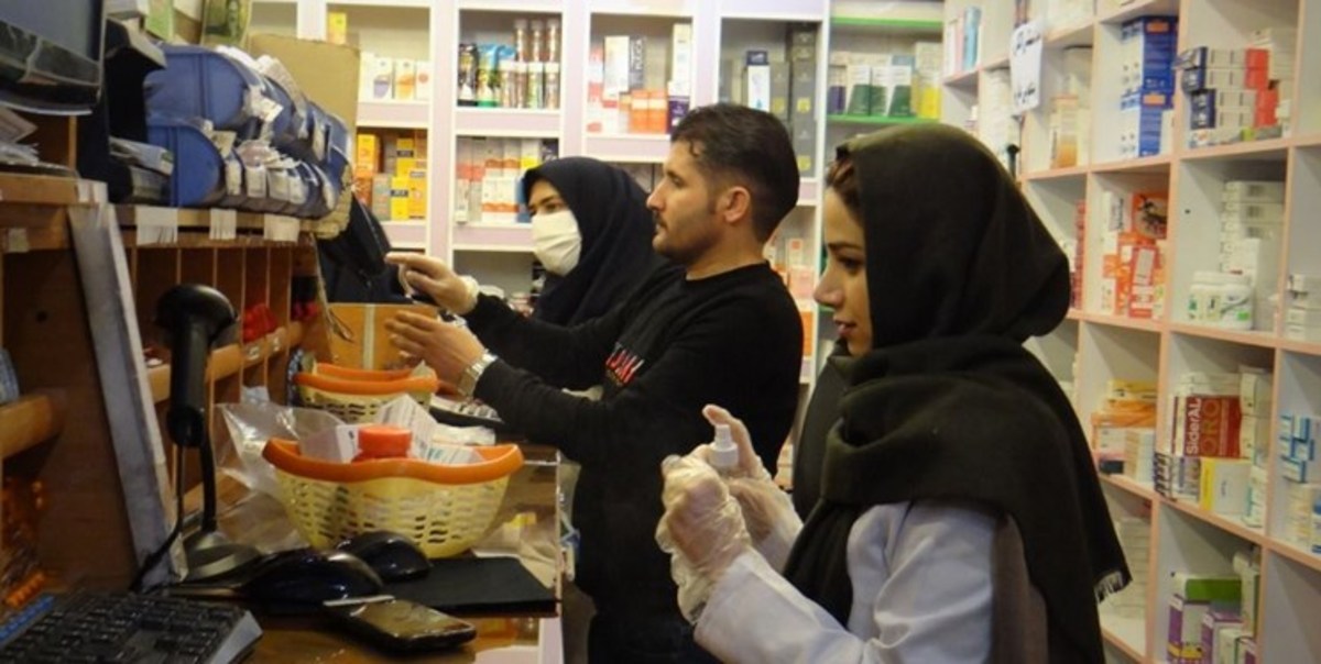 مجوز داروخانه از دست انحصارگران سرمایه‌دار خارج شد/ داروخانه از حالت بقالی بودن خارج می‌شود؟