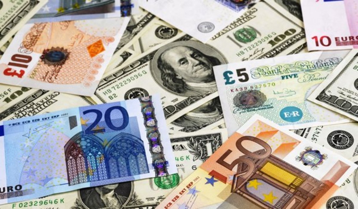 قیمت دلار ۲۴ مرداد ۱۴۰۰ به ۲۵ هزار و ۹۷۲ تومان رسید
