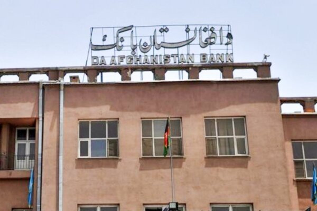 بحران افغانستان باعث سقوط ارزش پول این کشور شد