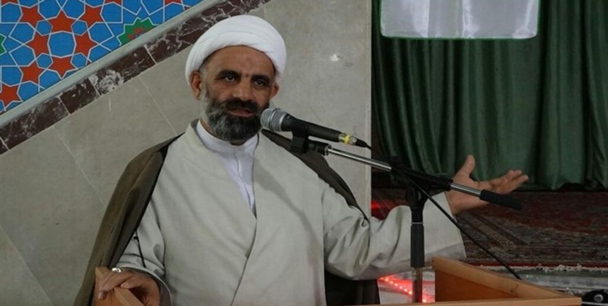 نخبگان جامعه بدون داشتن بصیرت قادر به تشخیص راه صحیح نیستند