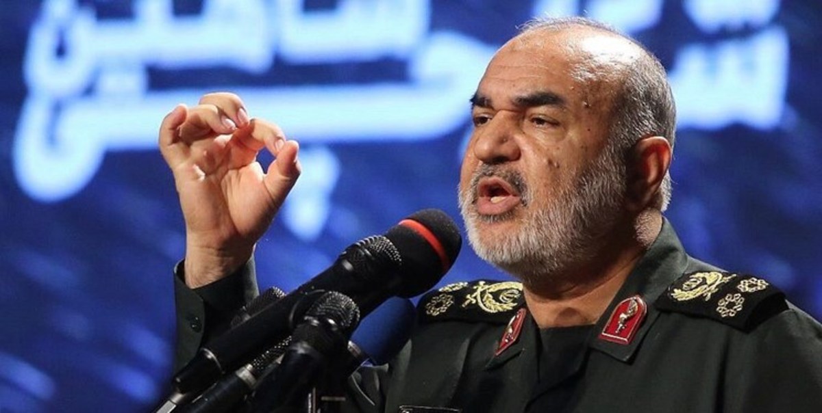 سردار سلامی: واکسنی وارد می‌کنیم که از سلامت آن اطمینان داریم