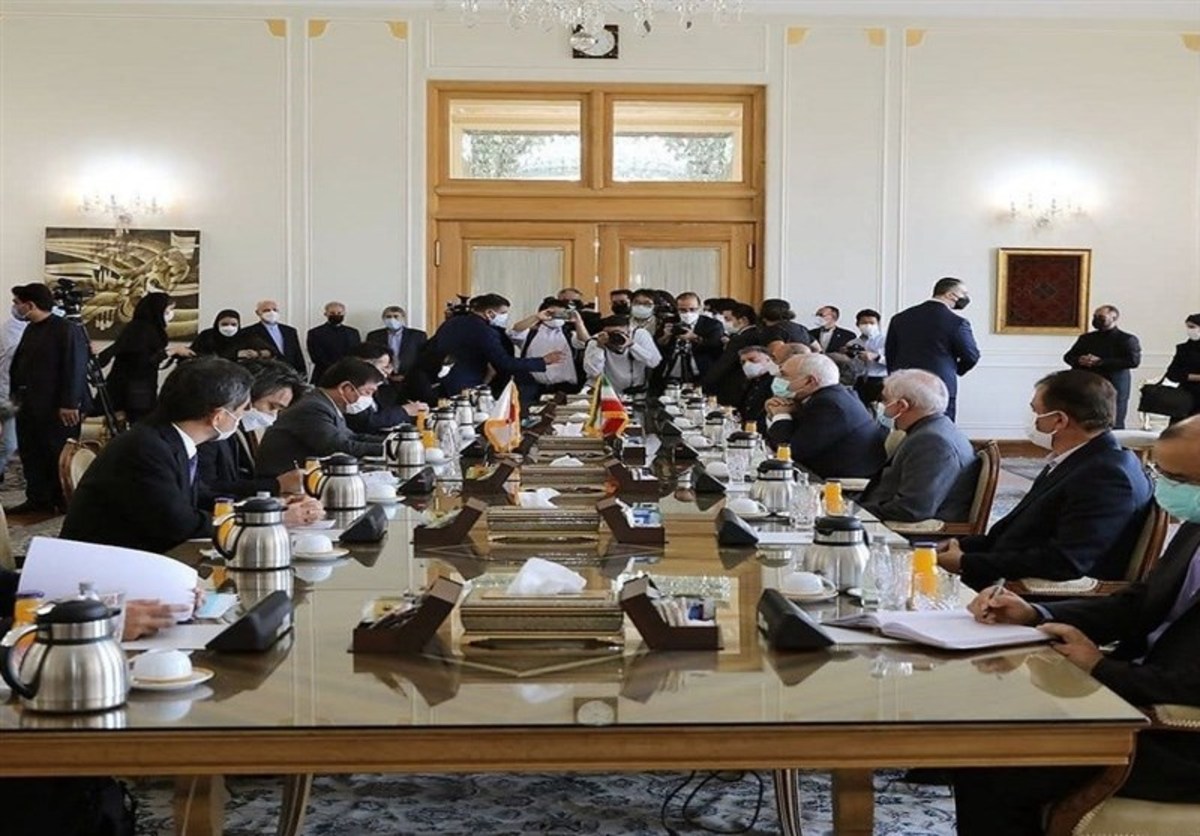 دیدار ظریف و همتای ژاپنی با محوریت برجام و افغانستان