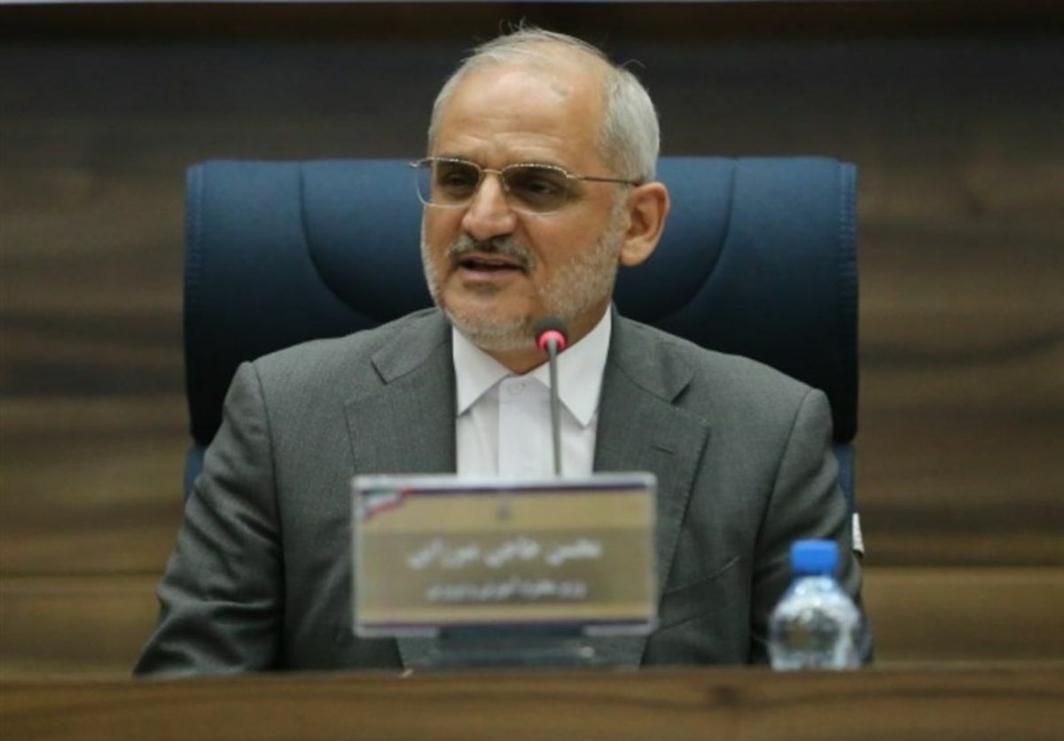 برنامه‌ریزی برای بازگشایی مدارس از مهرماه/ آغاز واکسیناسیون معلمان از عید غدیر