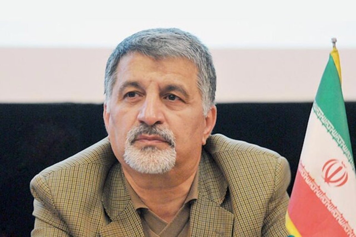 علی‌اکبر قاضی‌نظام فیلمنامه «رودی از آسمان» را نوشت