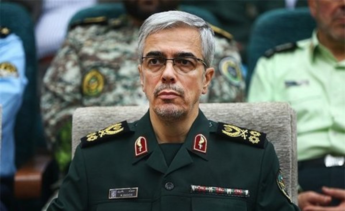 سرلشکرباقری: جامعه پزشکی در کرونا فرهنگ ایثار را جان و معنا بخشیدند