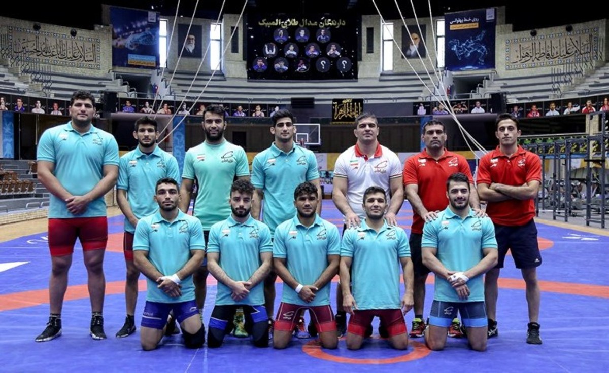 تیم منتخب کشتی فرنگی راهی صربستان شد