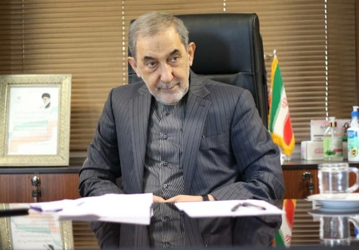 پیام تسلیت ولایتی در پی درگذشت آیت‌الله حکیم