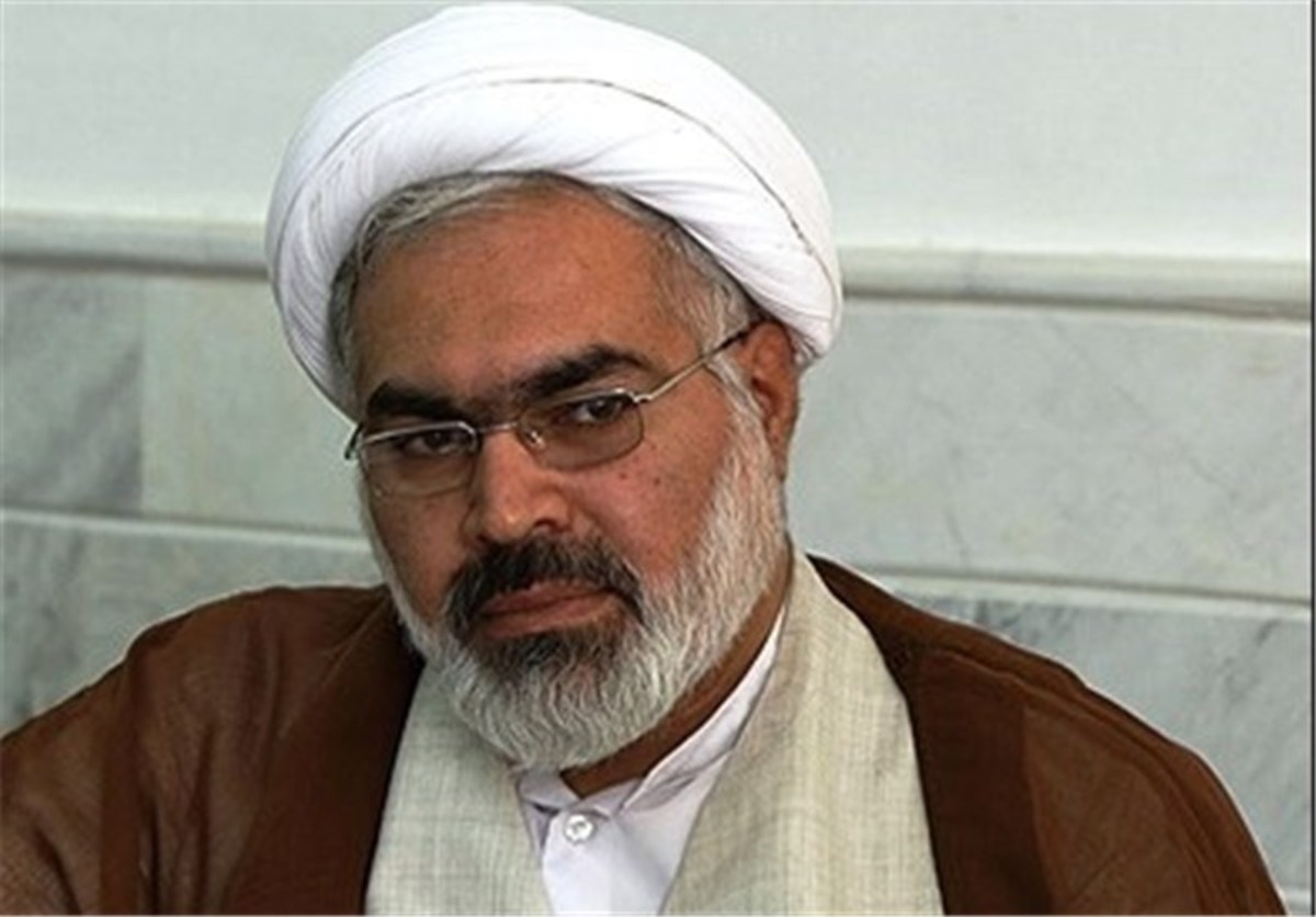 لکزایی: علاج حکمرانی عاقلانه در ایران متضمن ورود مراکز حوزوی و دانشگاهی است
