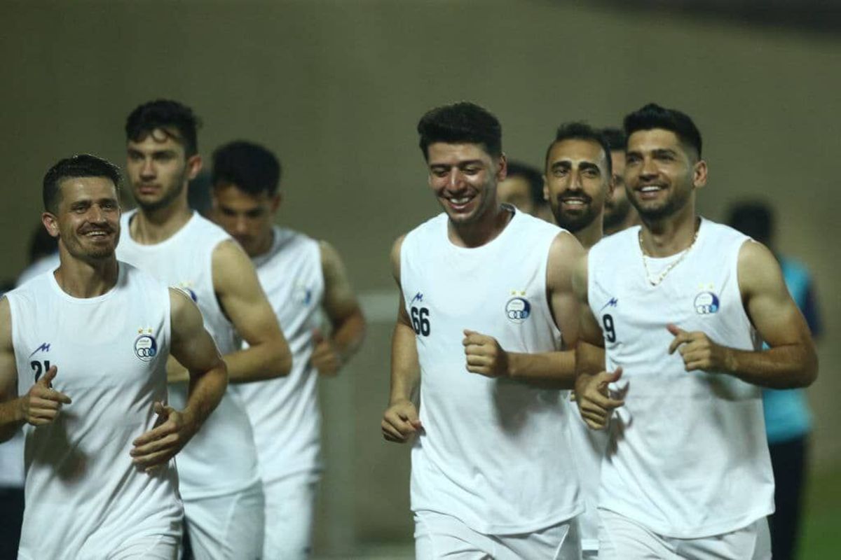 نخستین تمرین استقلال در دبی با استقبال مقامات باشگاه الوصل