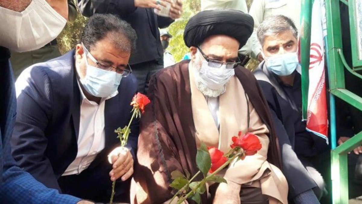 گلباران مزار شهدای ۱۷ شهریور در بهشت زهرا (س)